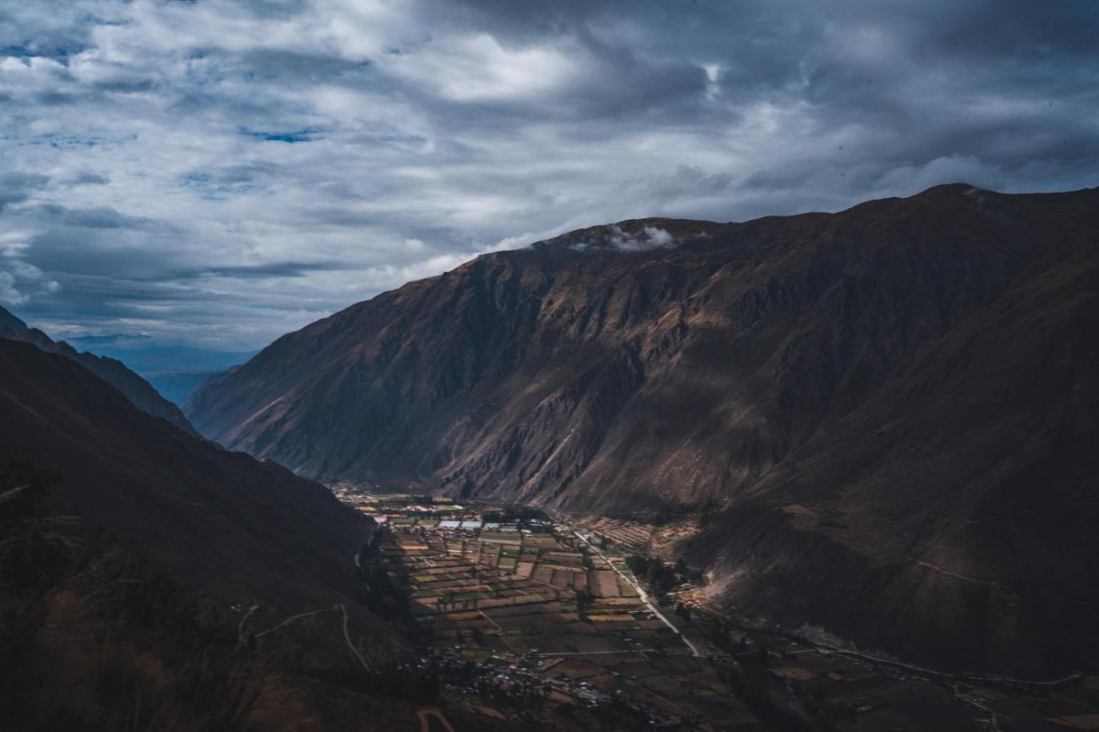 Vertical Sky Luxury Suites Ollantaytambo Exterior photo